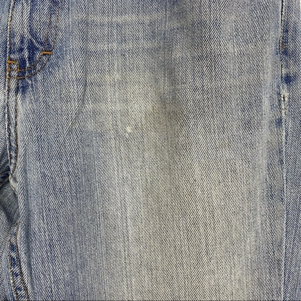 American Eagle Favorite Light Wash Raw Hem Jeans
